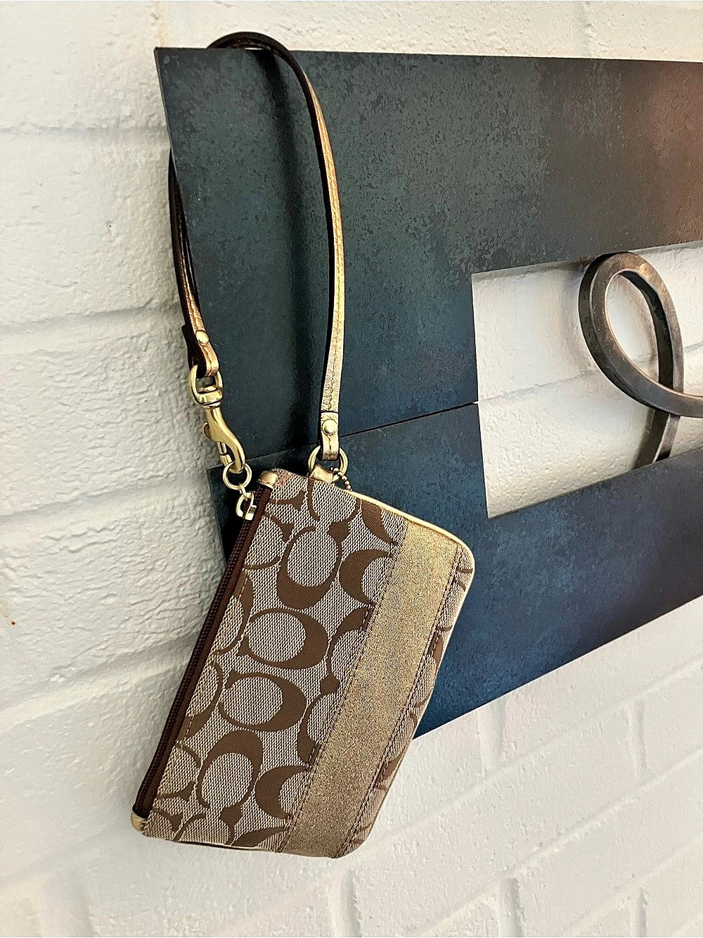 Coach Signature Canvas Center Stripe Wristlet Crossbody Brown & Tan (nwot)